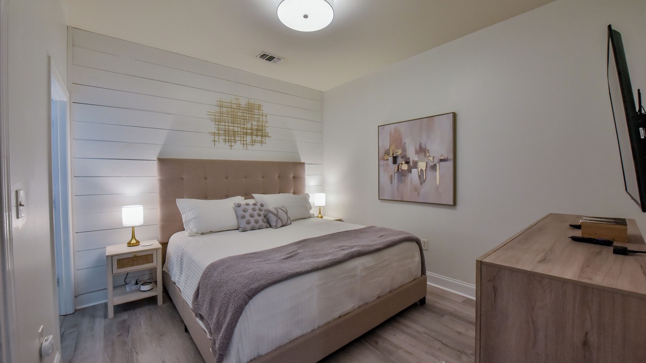 Photo of Bedroom in Tuscaloosa
