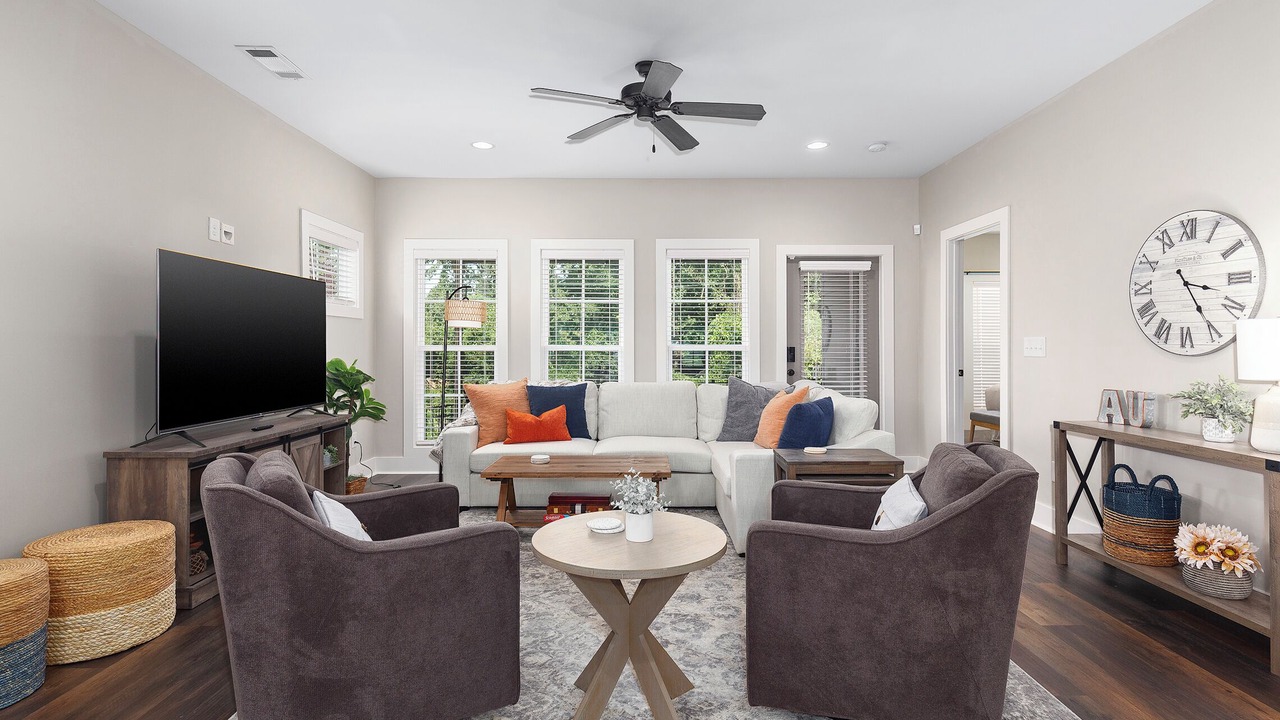 Photo of Livingroom in Auburn