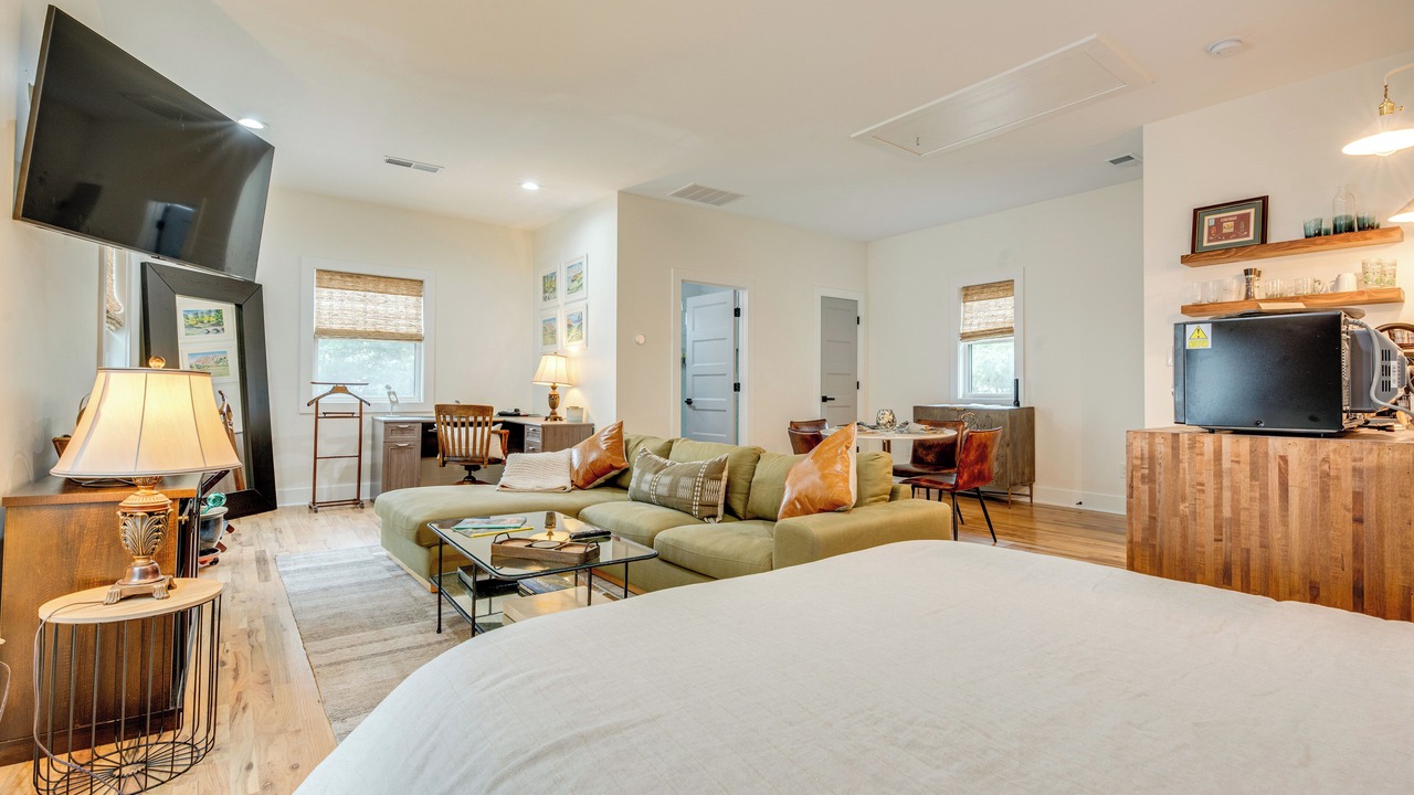 Photo of Bedroom in East Side