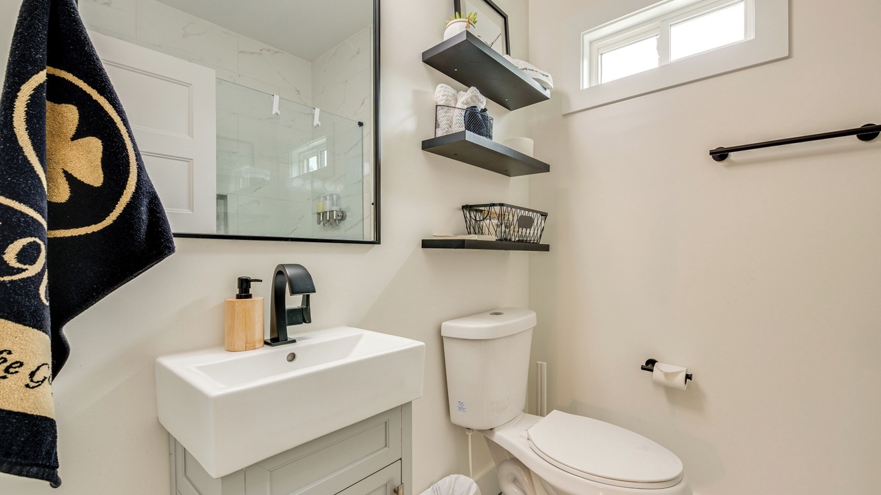 Photo of Bathroom in East Side