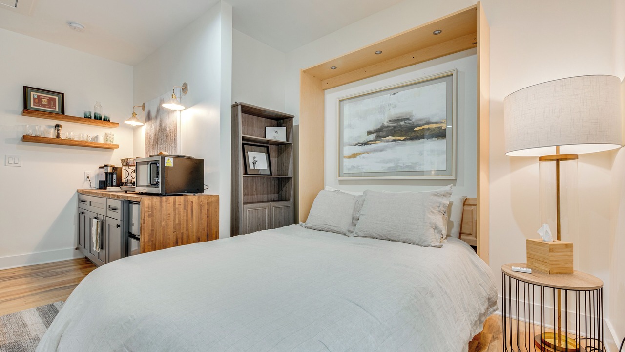 Photo of Bedroom in East Side