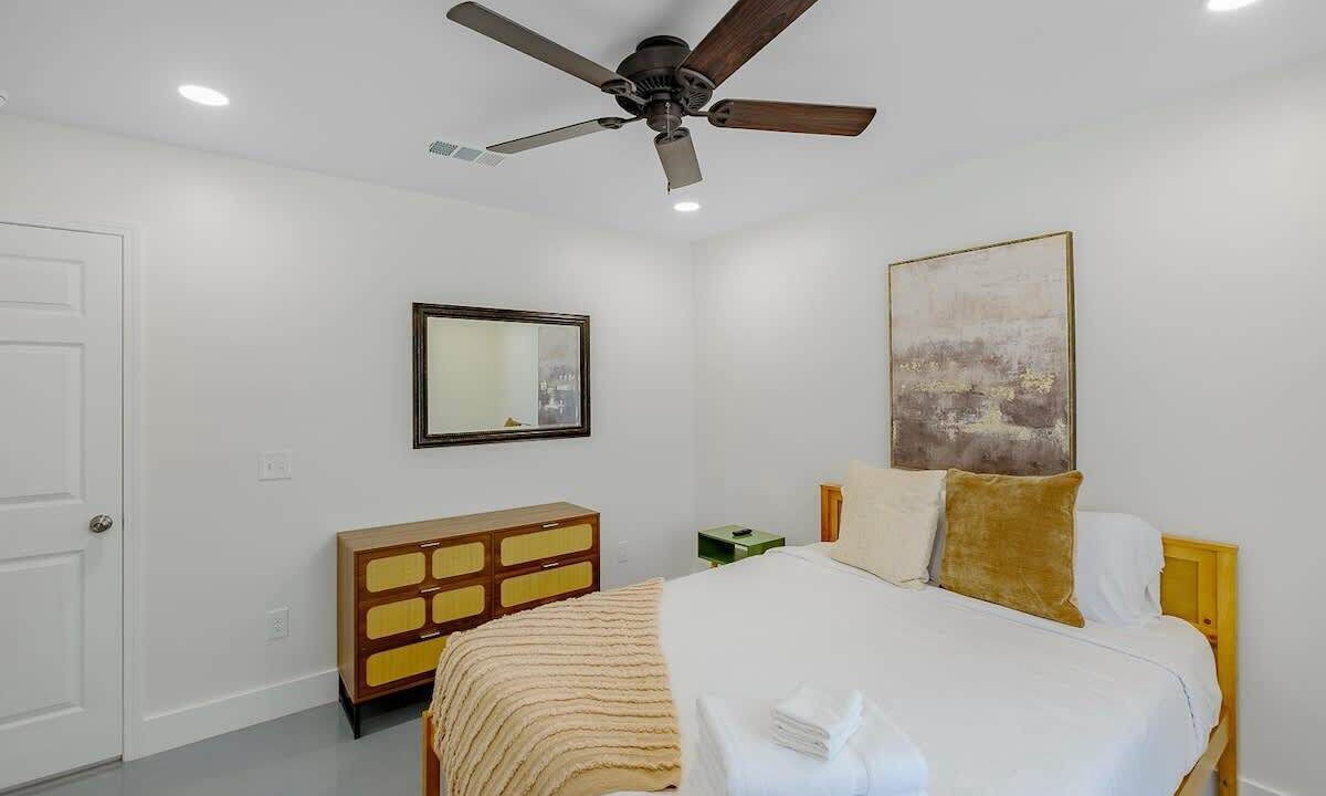 Photo of Bedroom in Biloxi
