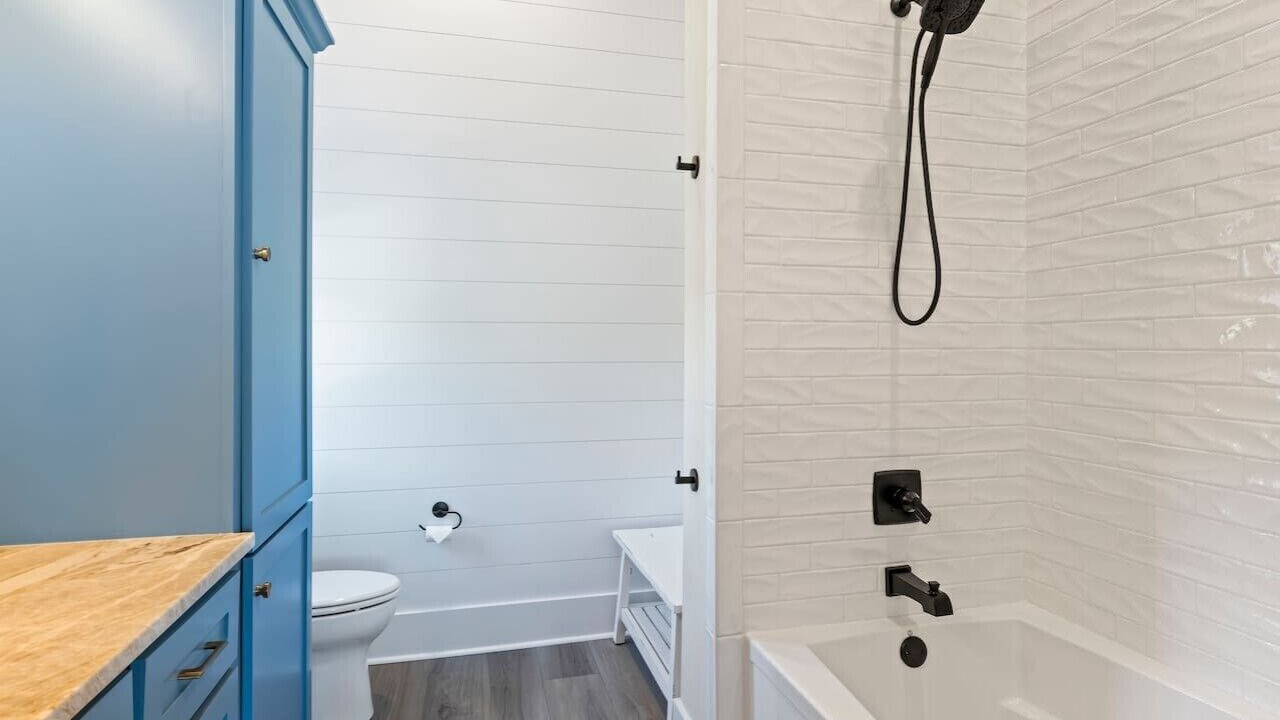 Photo of Bathroom in Dadeville