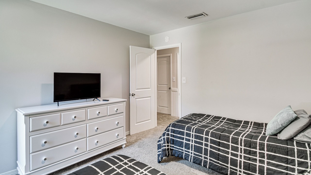 Photo of Bedroom in Daphne