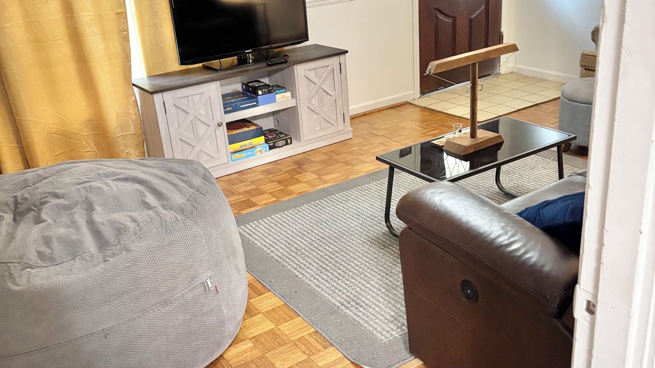 Photo of Livingroom in Northport