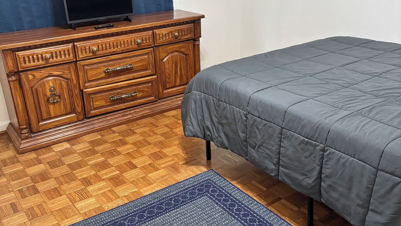 Photo of Bedroom in Northport