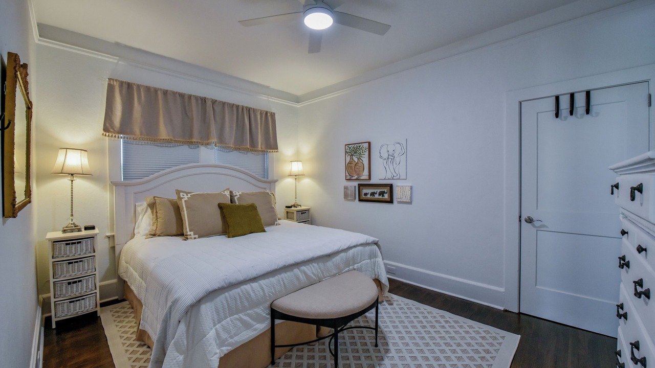Photo of Bedroom in Tuscaloosa