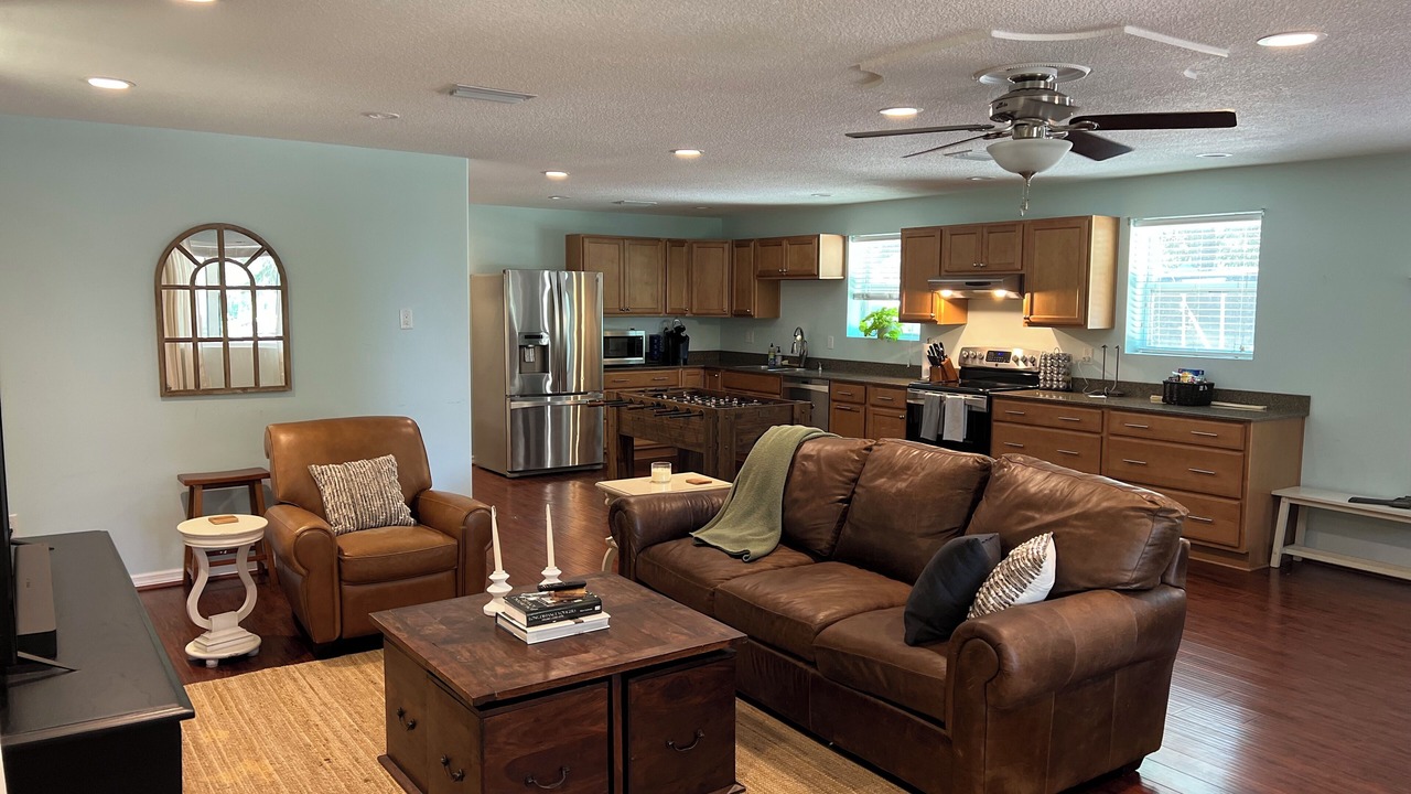 Photo of Livingroom in Melrose