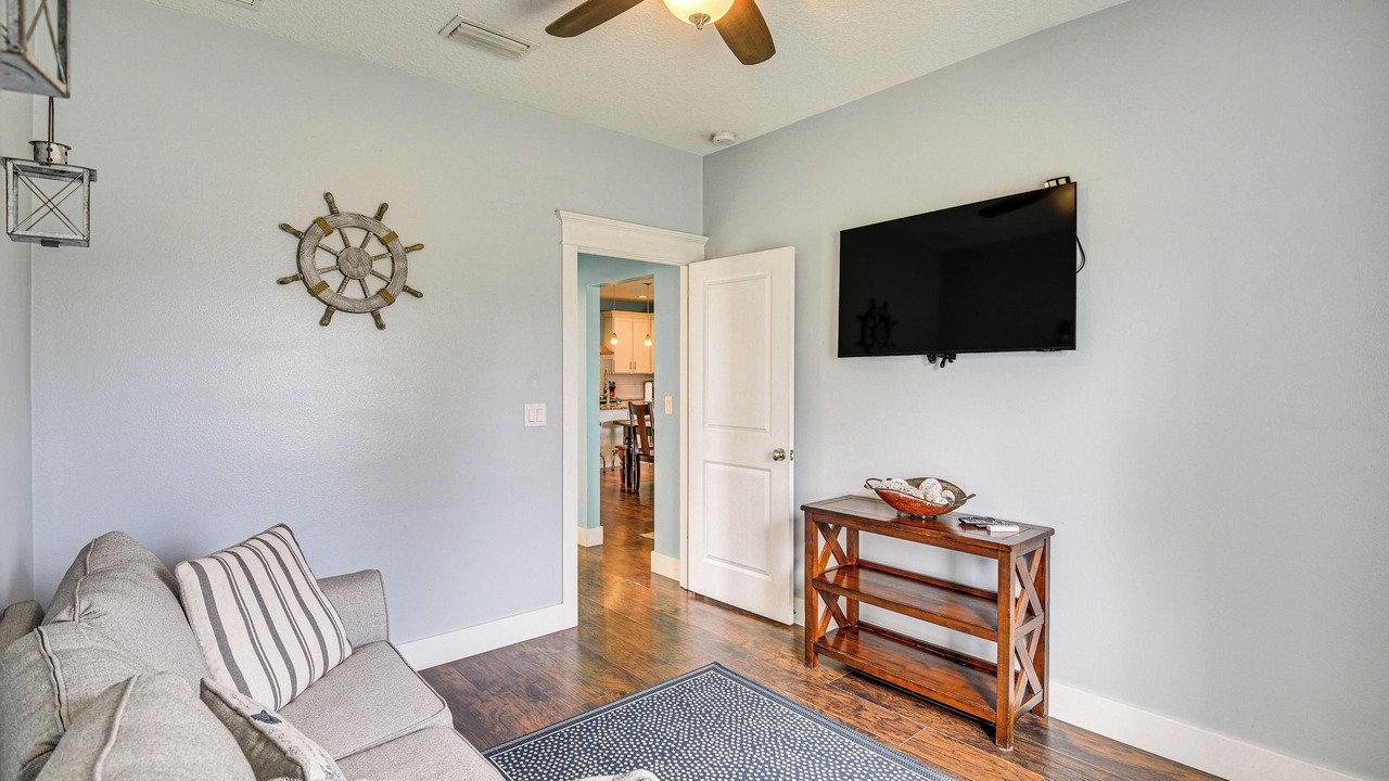Photo of Livingroom in Marineland Acres