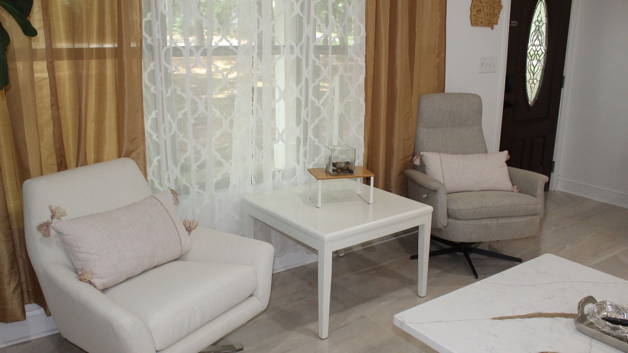 Photo of Livingroom in McDonough