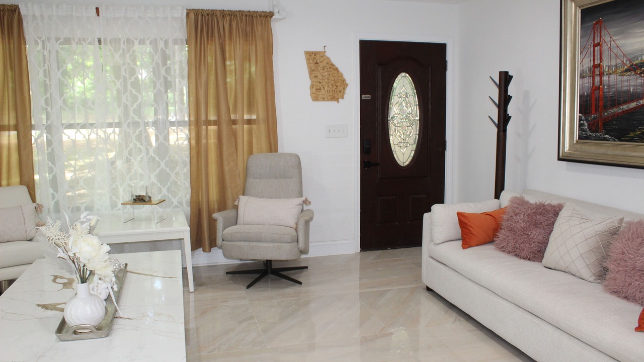 Photo of Livingroom in McDonough