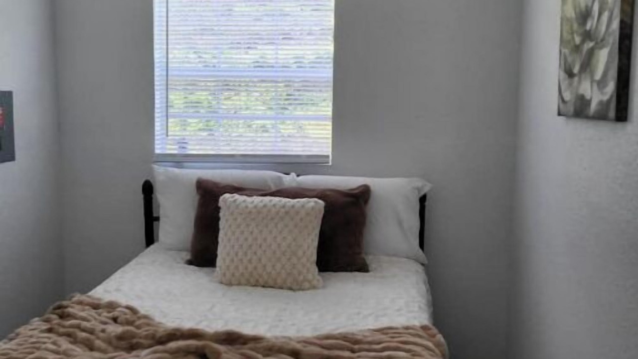 Photo of Bedroom in Broaddus