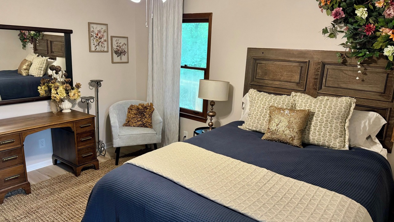 Photo of Bedroom in Shiloh