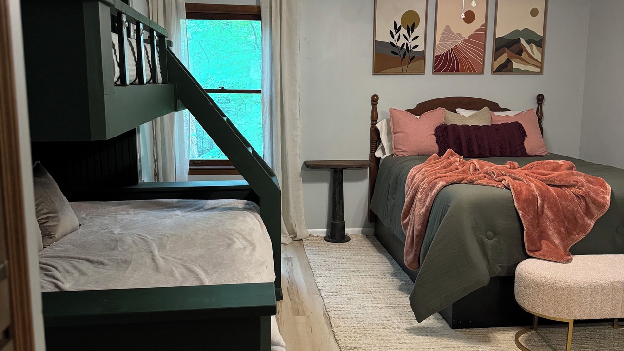 Photo of Bedroom in Shiloh