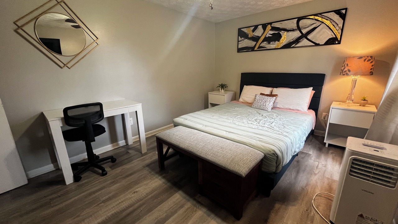 Photo of Bedroom in Valdosta