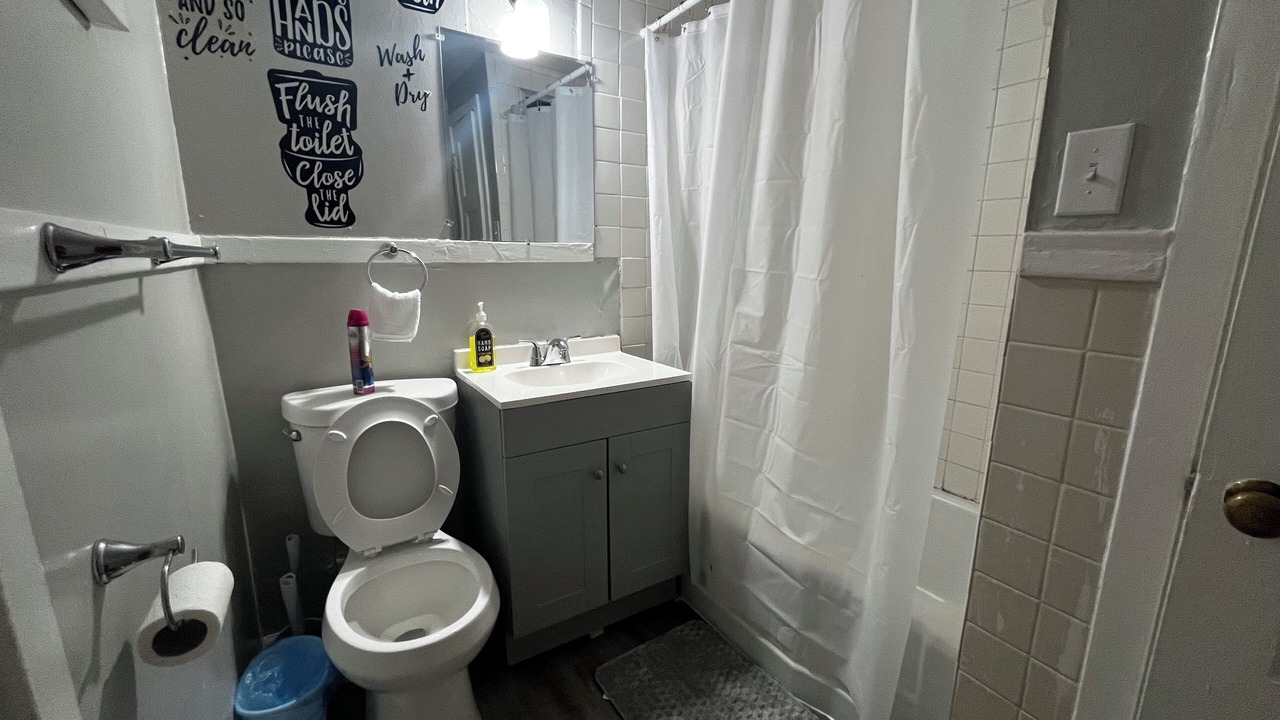 Photo of Bathroom in Valdosta