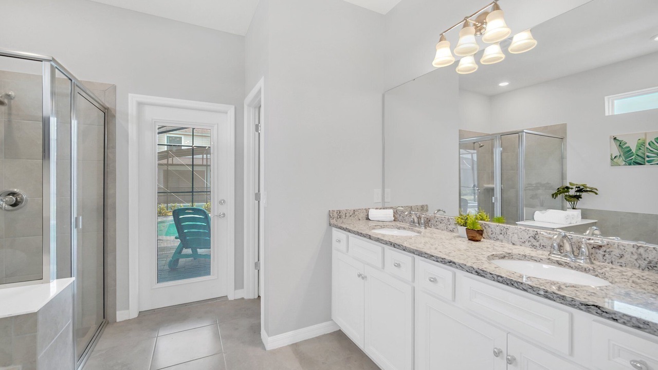 Photo of Bathroom in Davenport