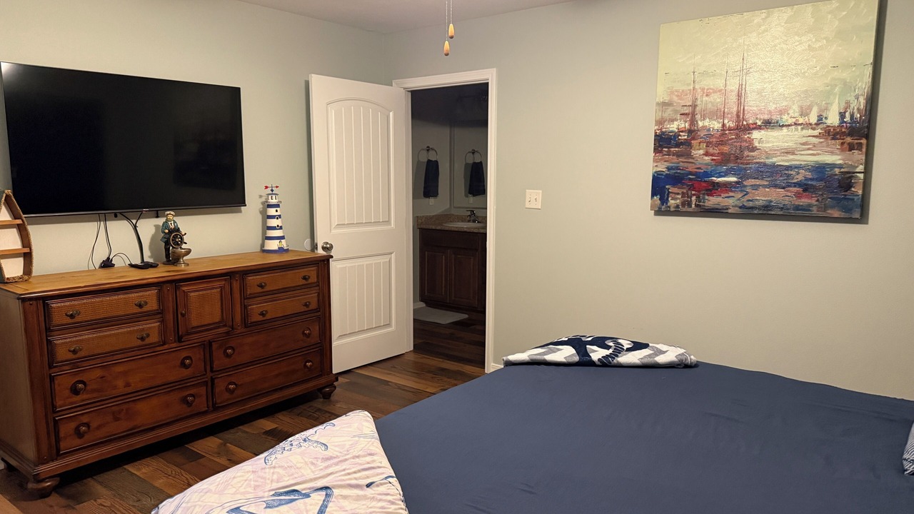 Photo of Bedroom in Lillian