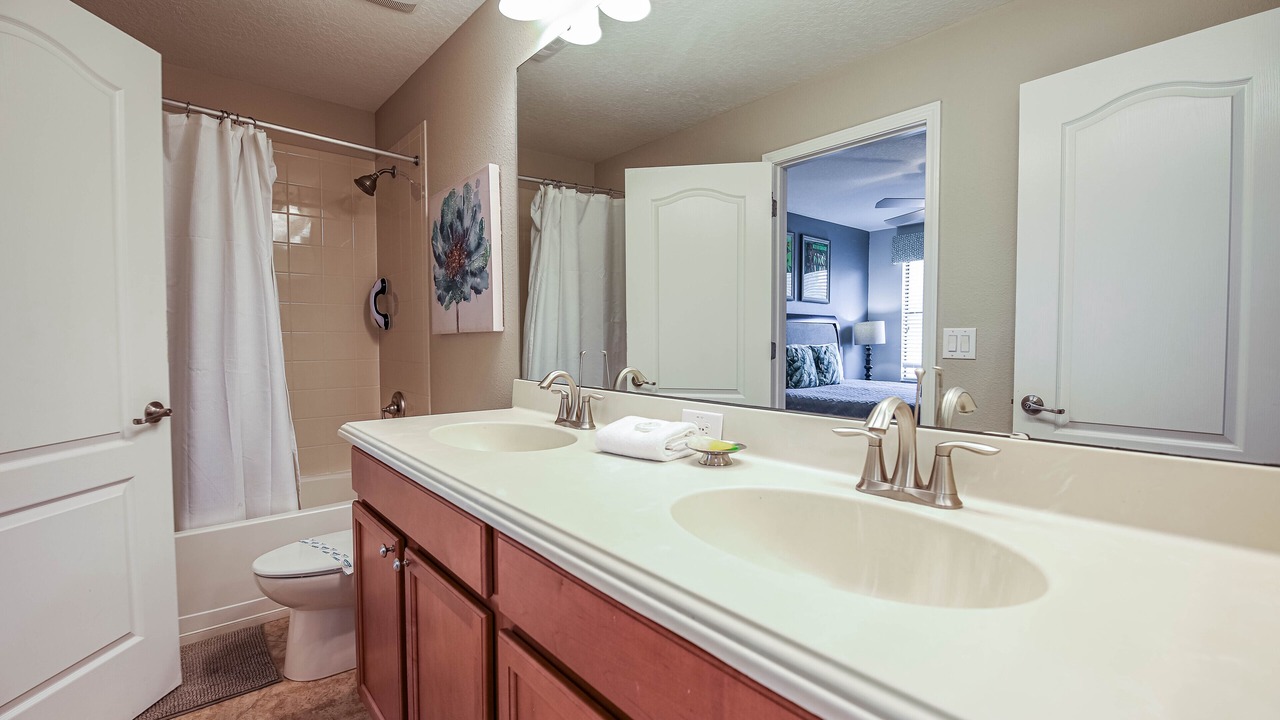 Photo of Bathroom in Davenport