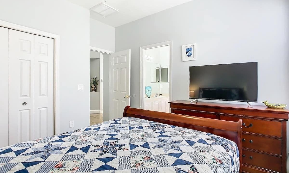 Photo of Bedroom in Haines City