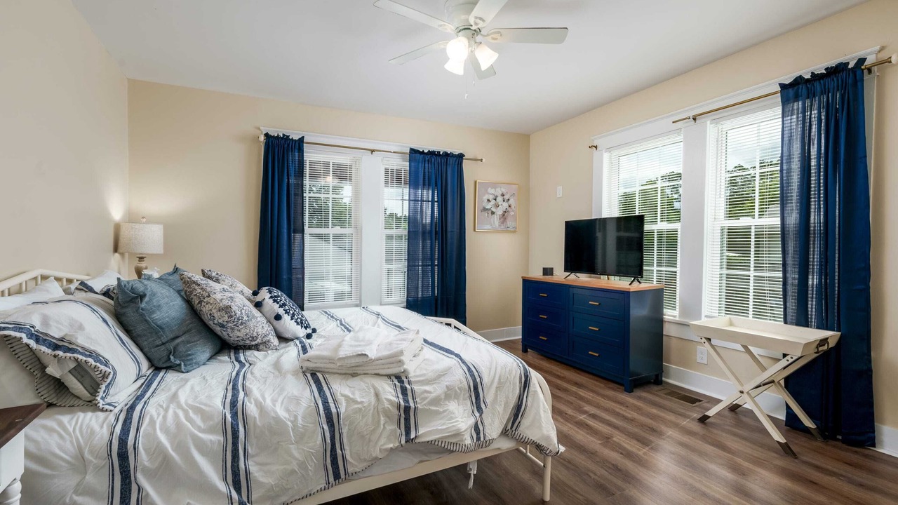 Photo of Bedroom in Tuscaloosa