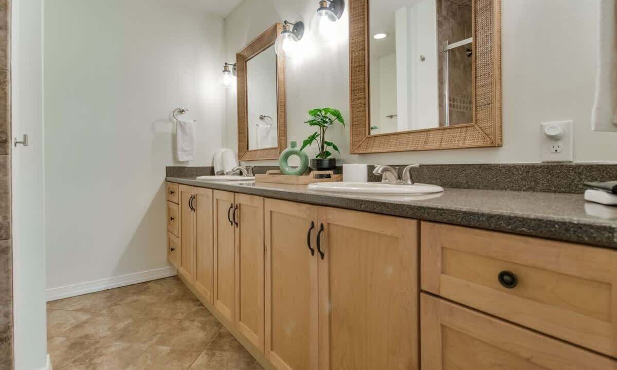 Photo of Bathroom in Siguenza Cove
