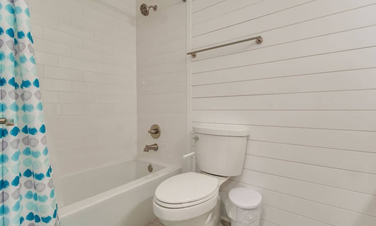 Photo of Bathroom in Siguenza Cove
