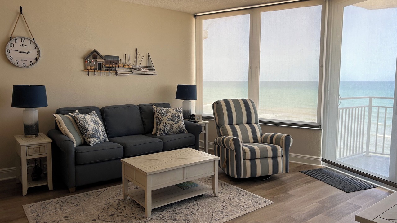 Photo of Livingroom in Ormond-by-the-Sea