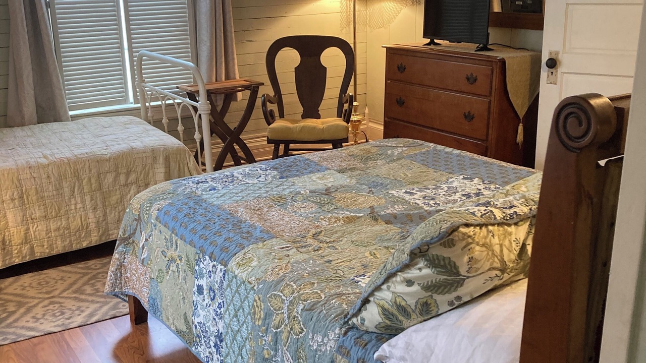 Photo of Bedroom in Gulfport