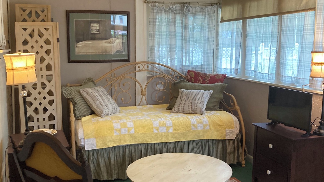Photo of Bedroom in Gulfport