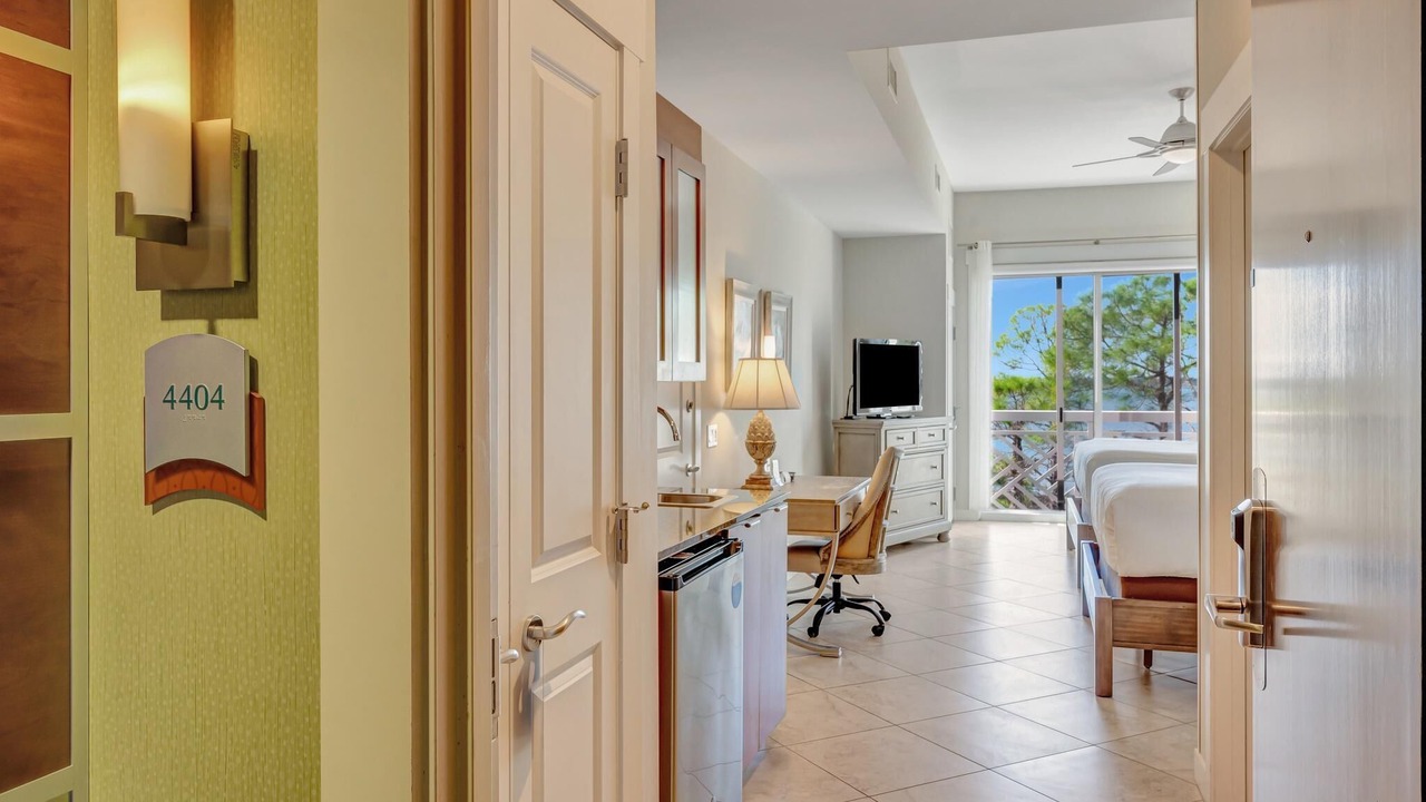 Photo of Bedroom in Baytowne Wharf