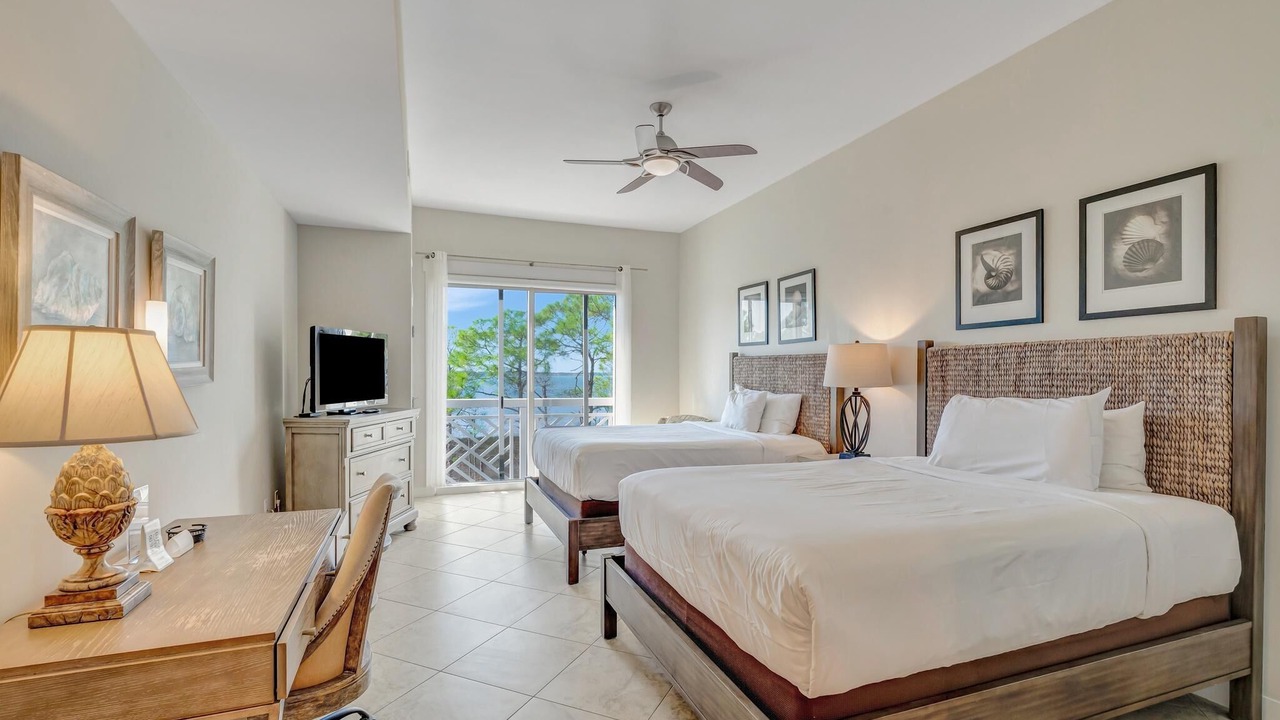 Photo of Bedroom in Baytowne Wharf