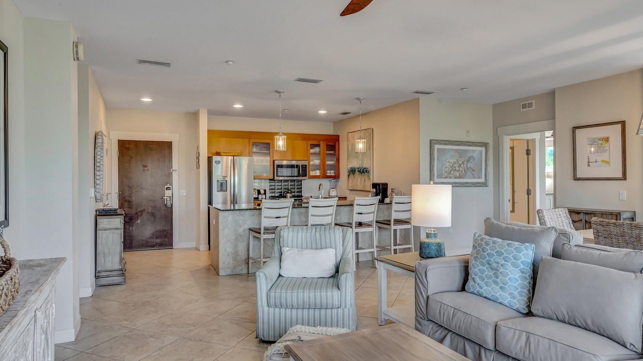 Photo of Livingroom in Baytowne Wharf