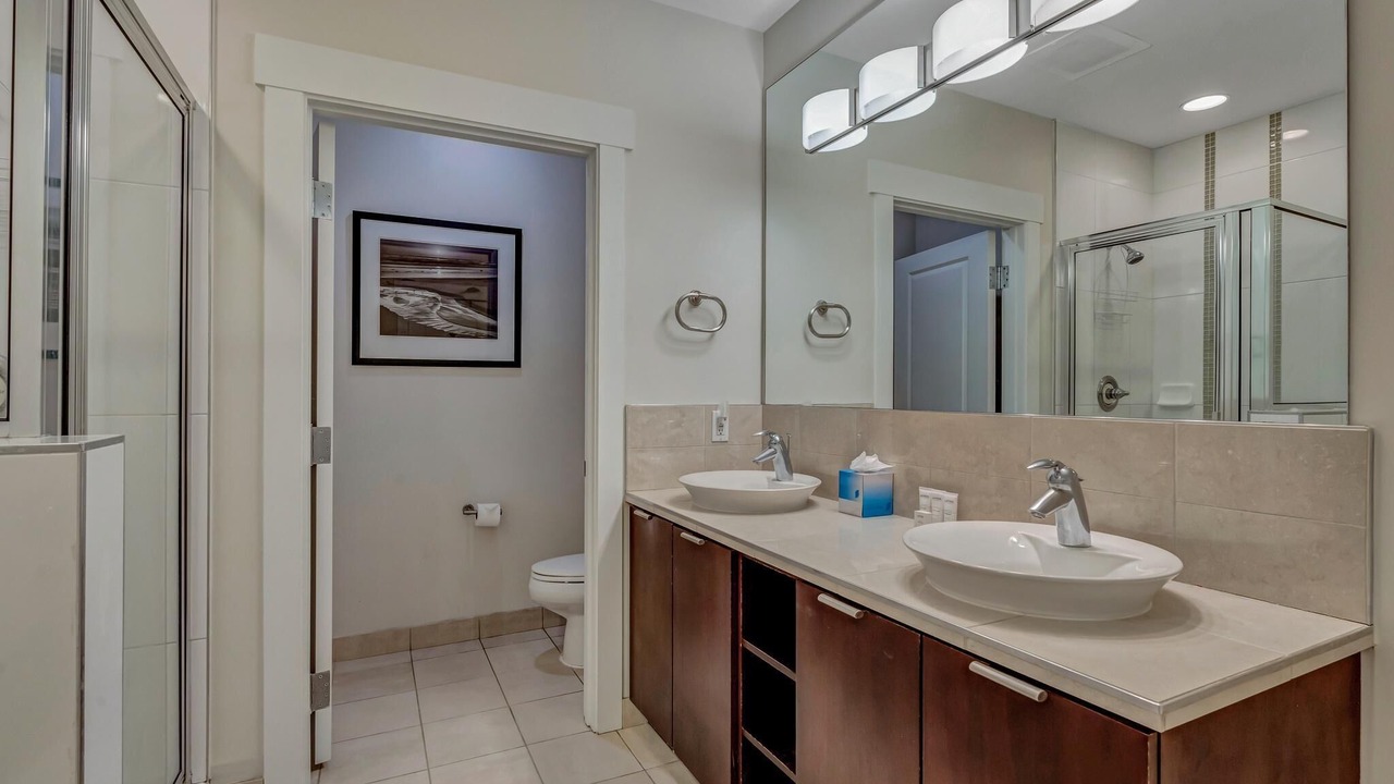 Photo of Bathroom in Baytowne Wharf