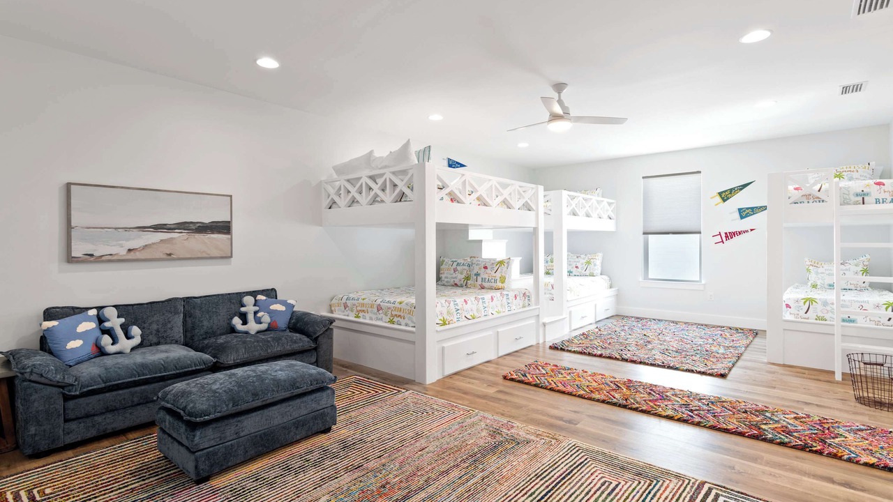 Photo of Bedroom in Miramar Beach