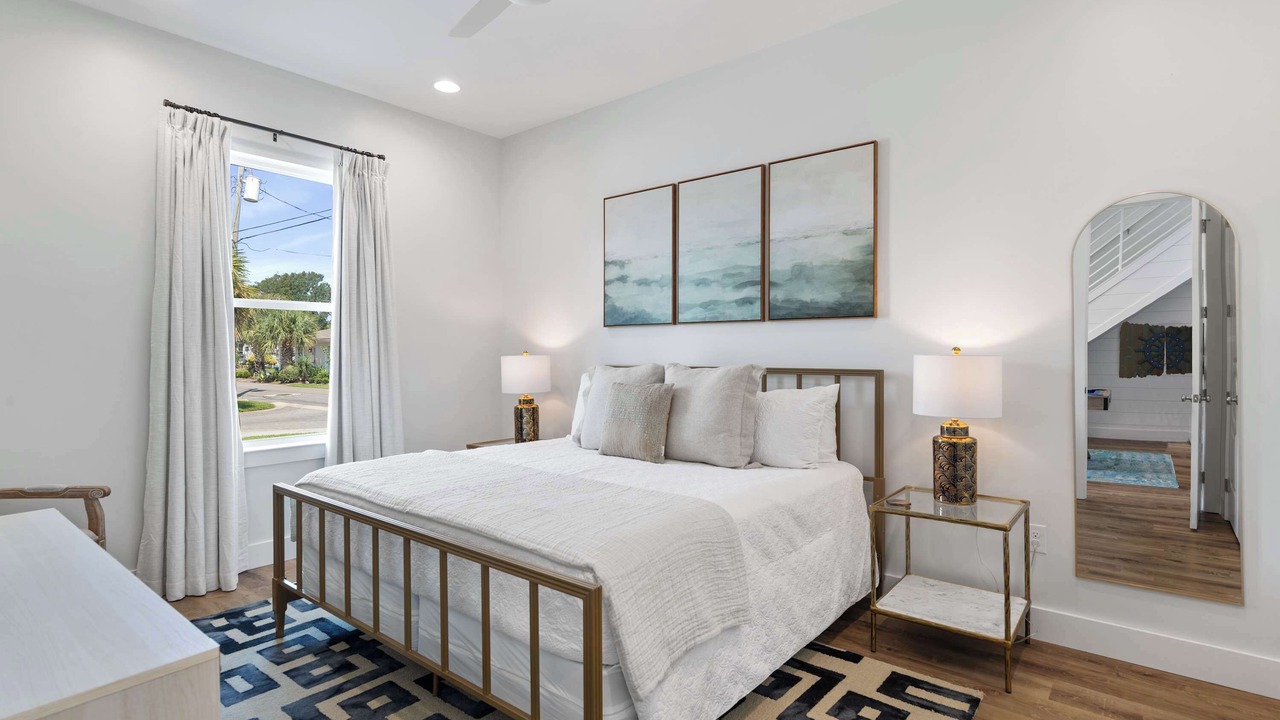 Photo of Bedroom in Miramar Beach
