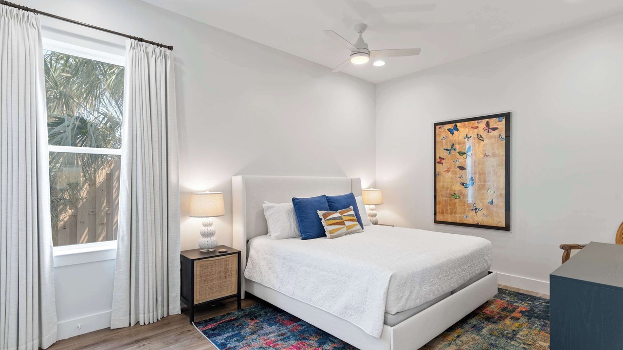 Photo of Bedroom in Miramar Beach