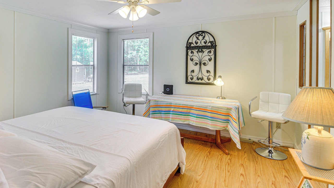 Photo of Bedroom in Crescent City