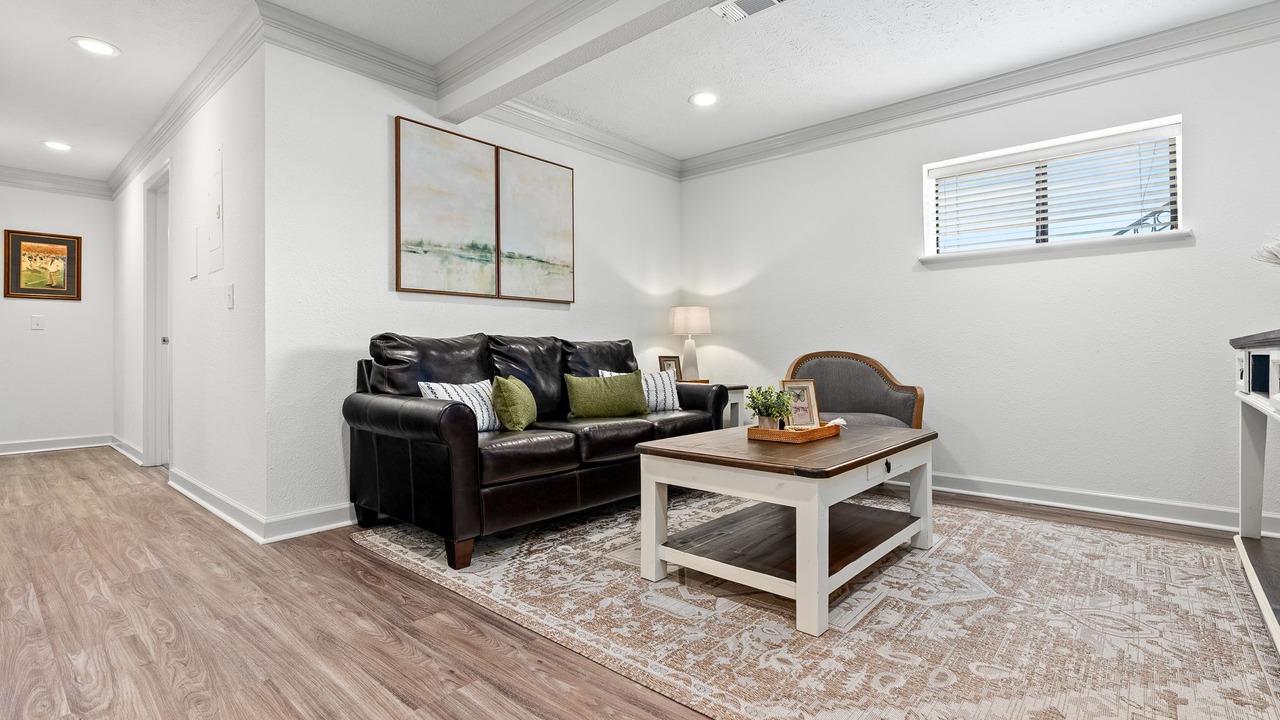 Photo of Livingroom in Auburn