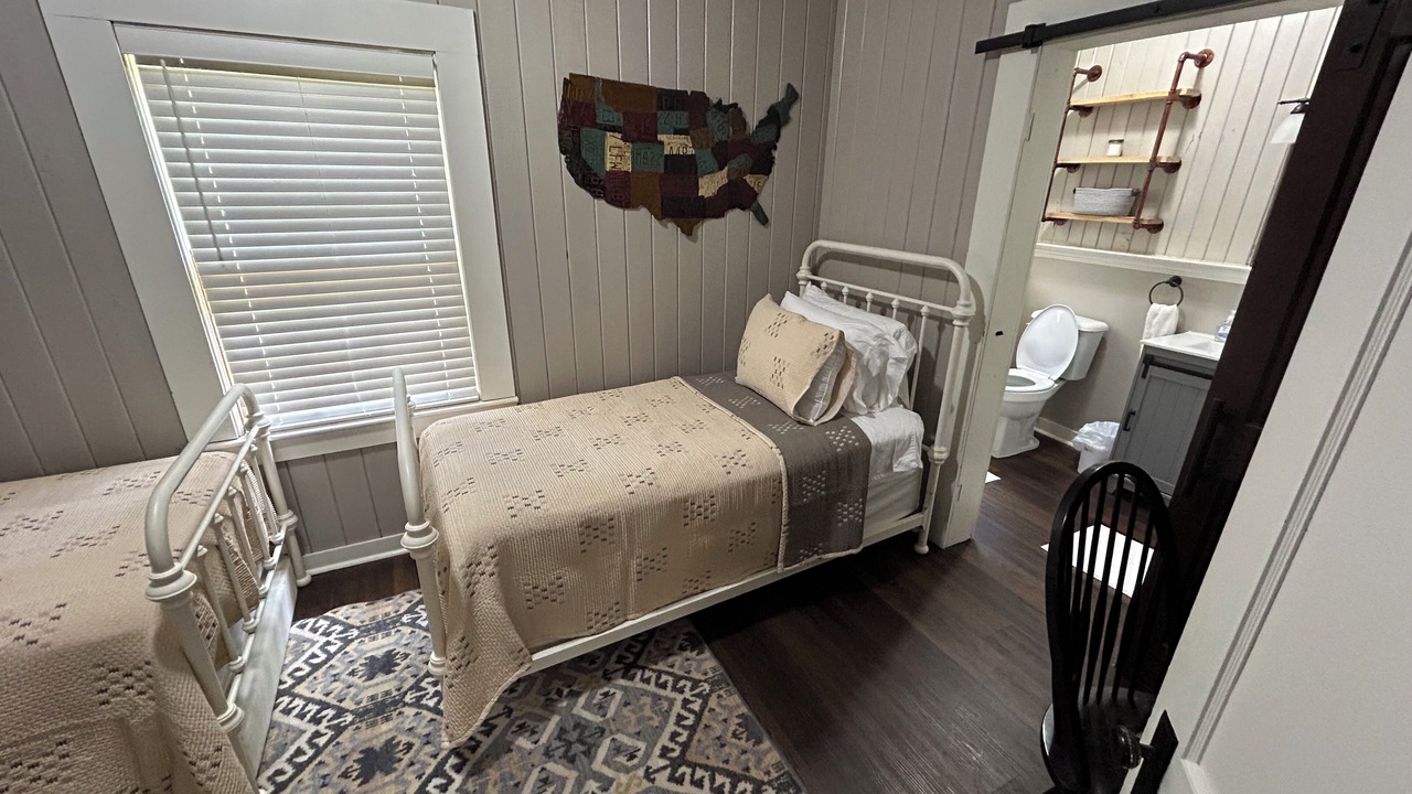 Photo of Bedroom in Brewton
