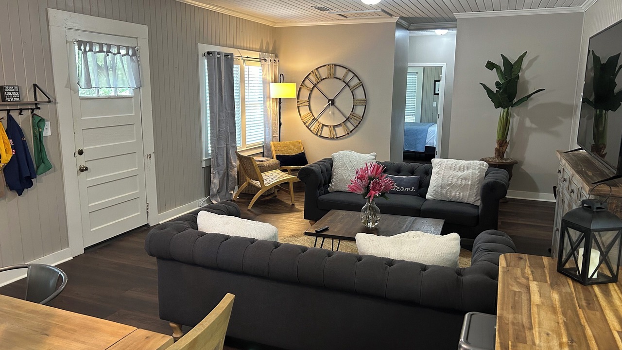 Photo of Livingroom in Brewton