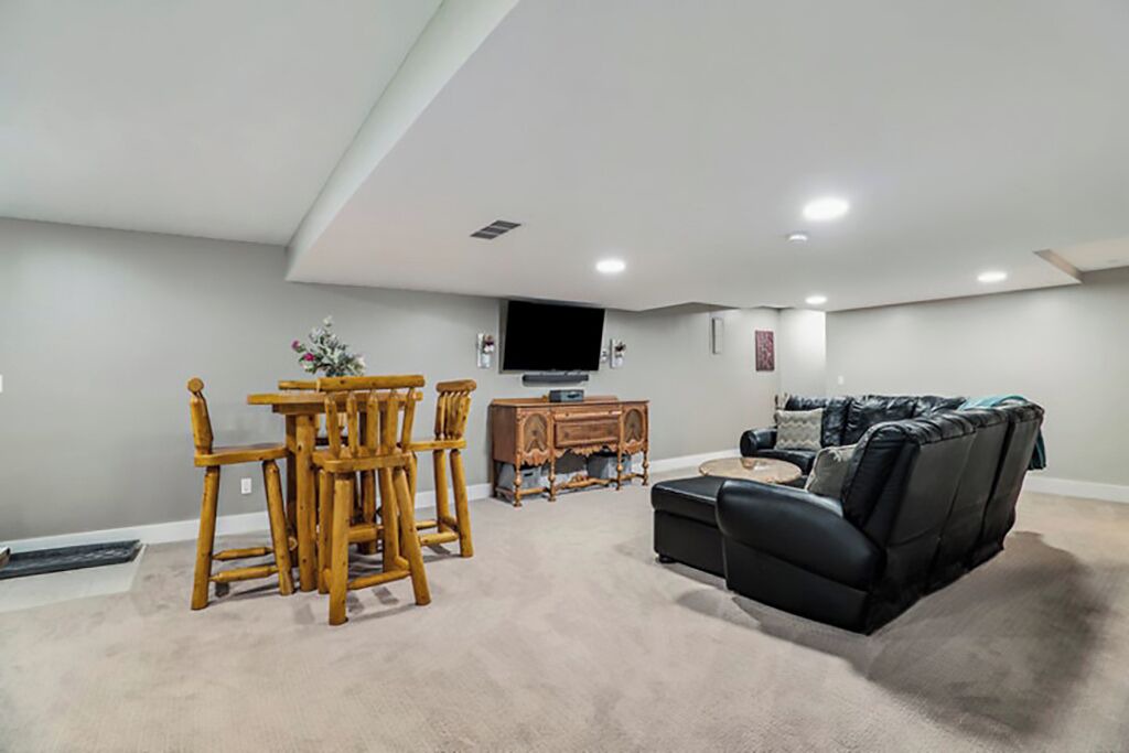 Photo of Livingroom in Canadian Lakes