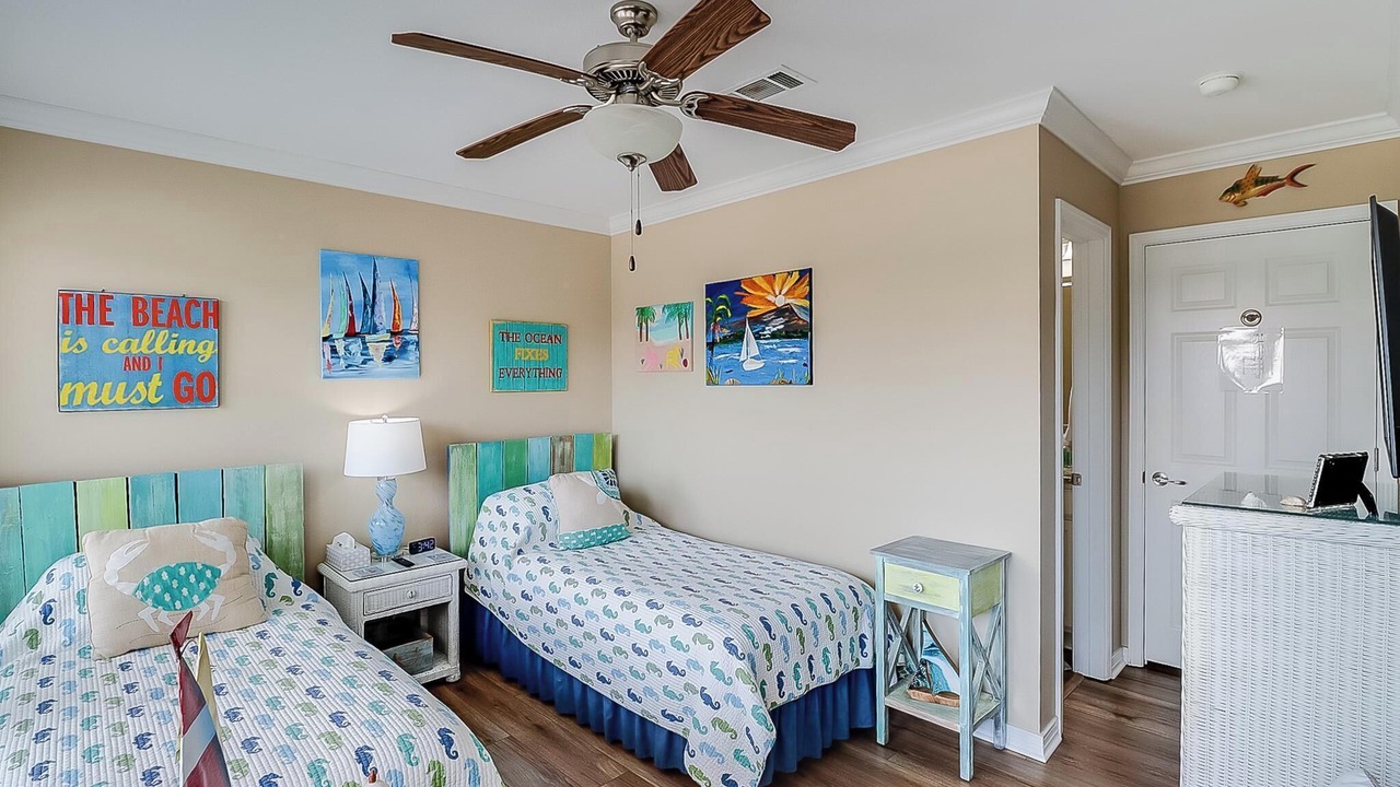 Photo of Bedroom in Long Beach