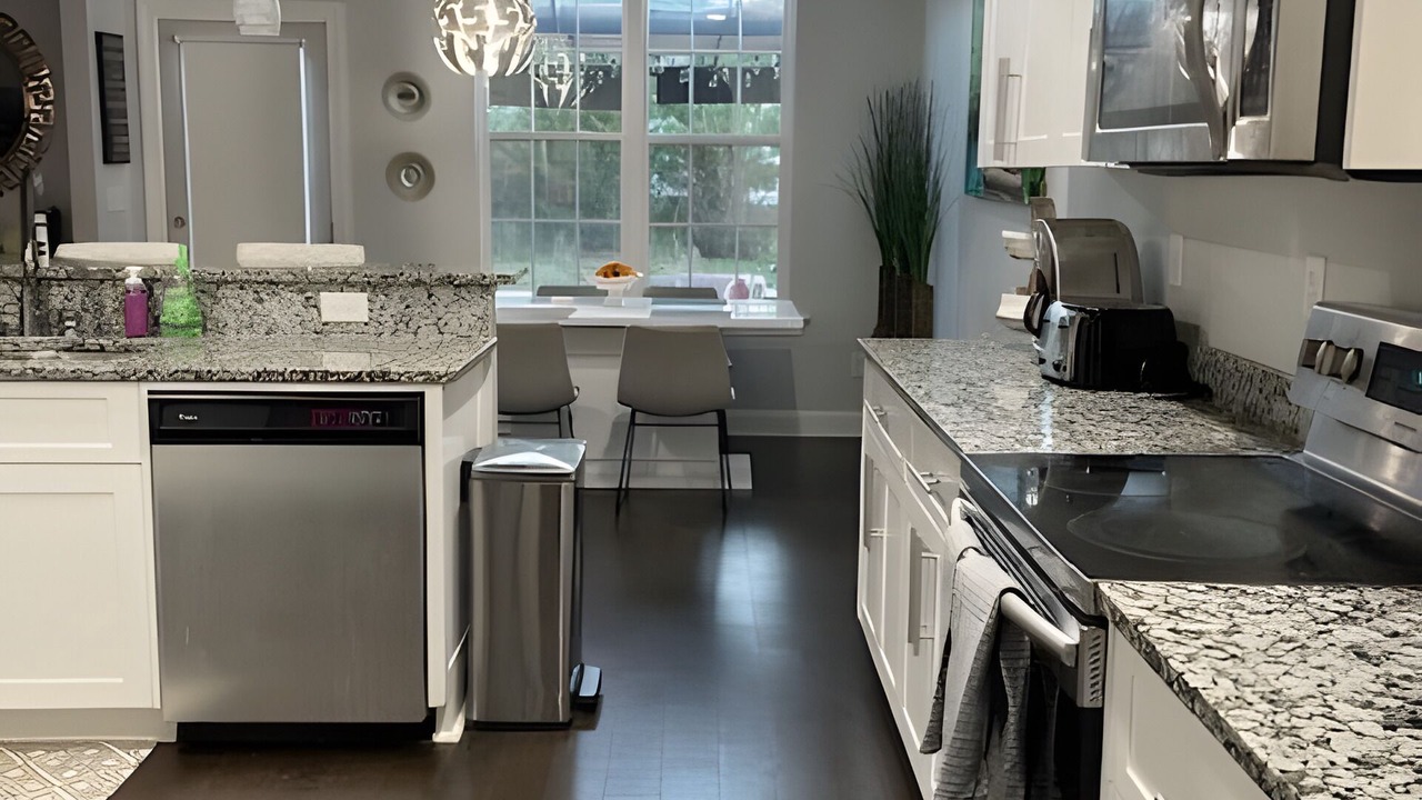 Photo of Kitchen in Canterbury Farms