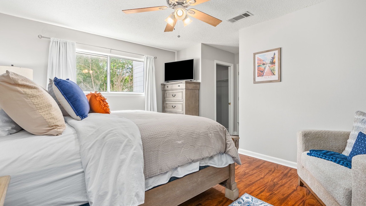 Photo of Bedroom in Pickwood