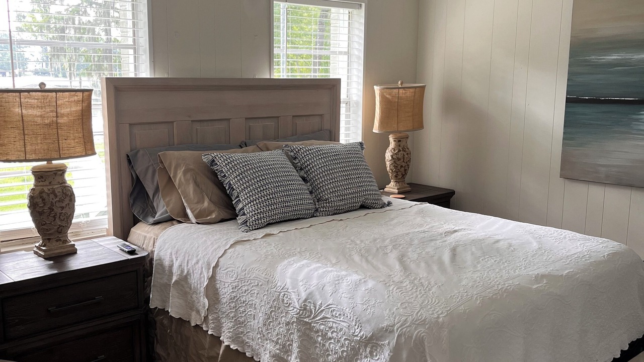 Photo of Bedroom in Cobb