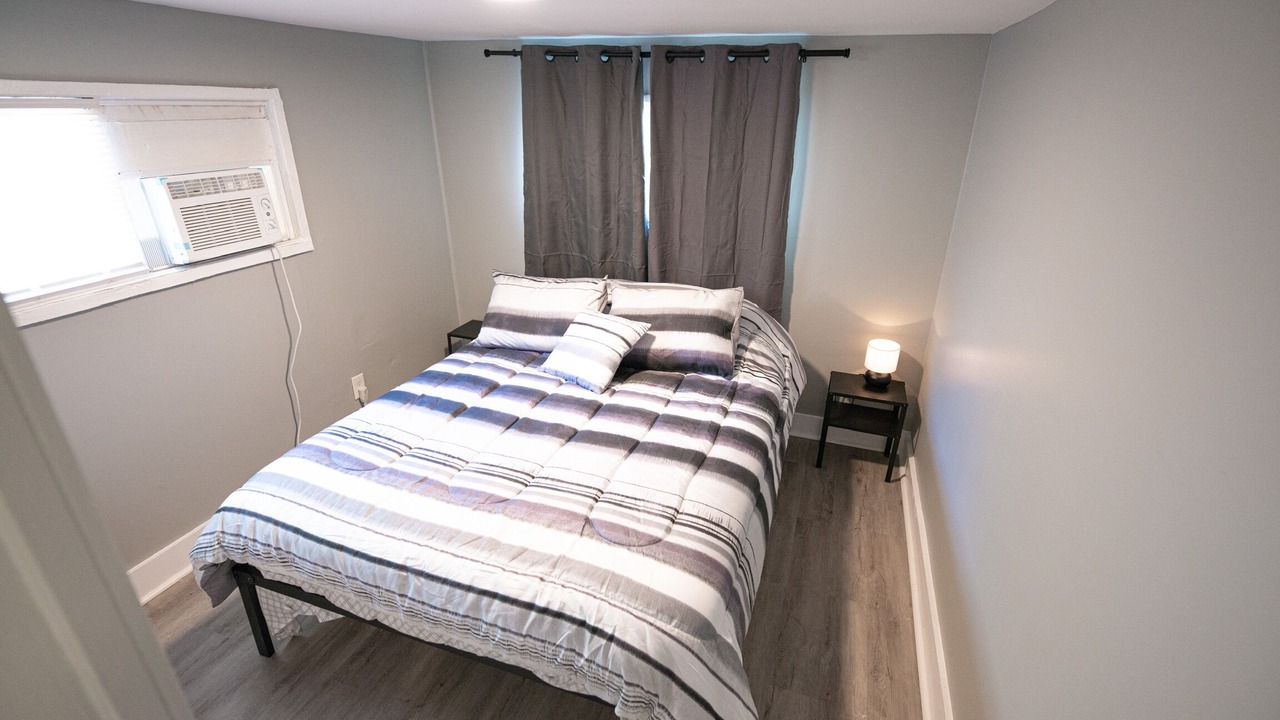 Photo of Bedroom in South Eola