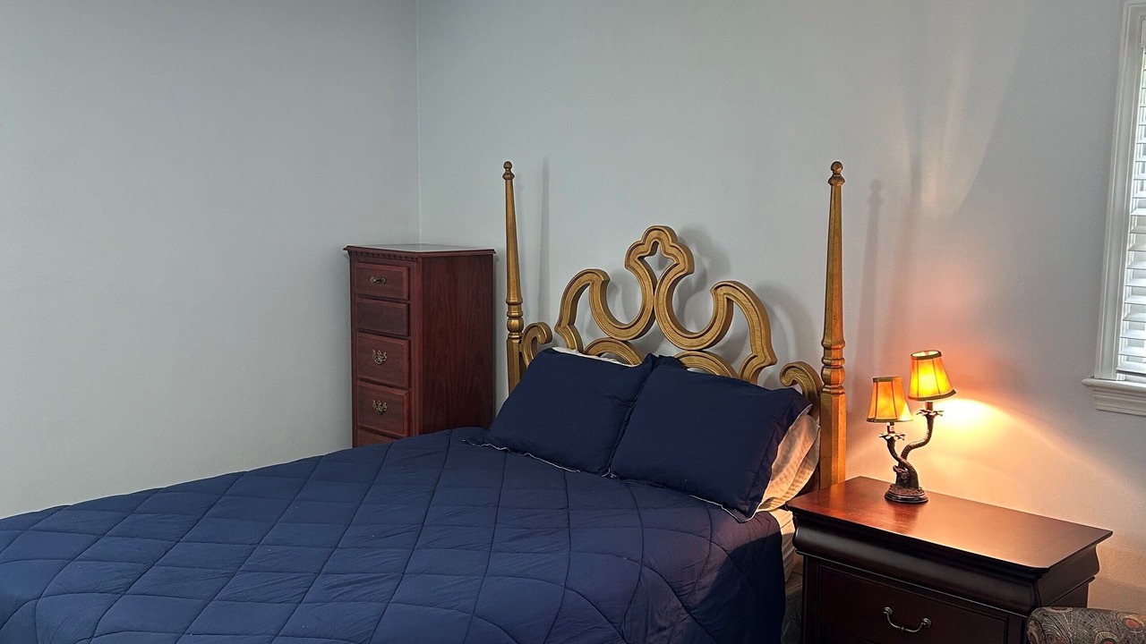 Photo of Bedroom in Tuscaloosa