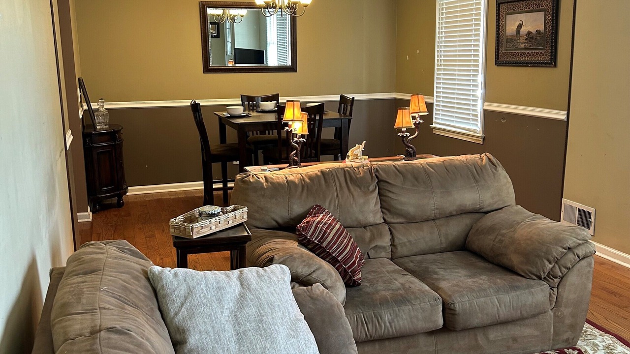 Photo of Livingroom in Tuscaloosa