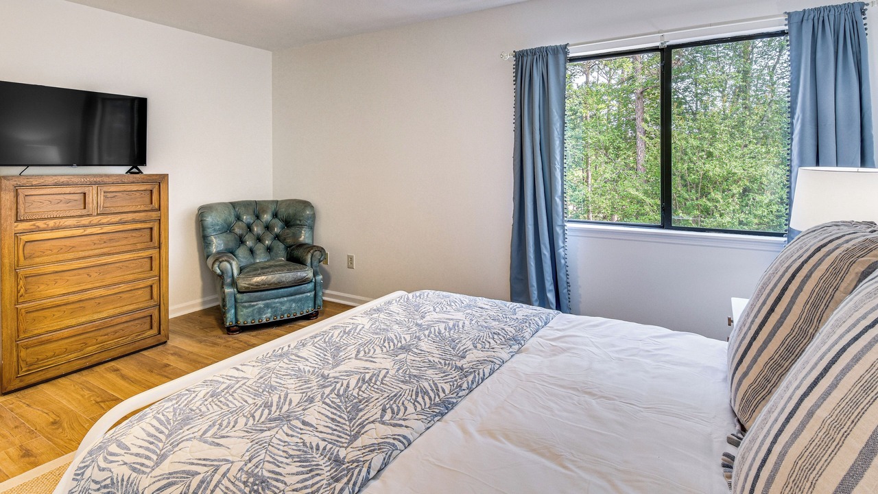 Photo of Bedroom in Salem